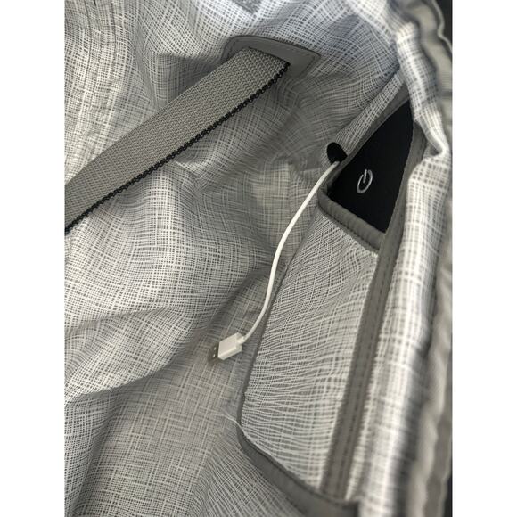 Ricardo Camden Drive 22″ Softside Carry-On Spinner color blue excellent cond. - Picture 13 of 15